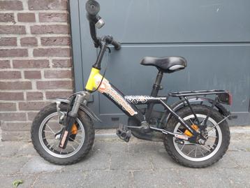 Voor de beginnende fietser: zwarte Loekie beschikbaar voor biedingen