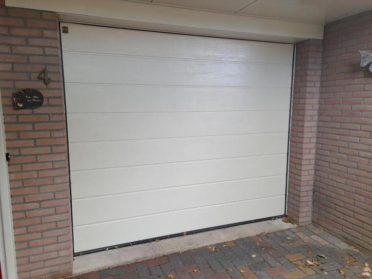Hormann sectionaaldeur ( garagedeur ), Doe-het-zelf en Verbouw, Overige Doe-het-zelf en Verbouw, Zo goed als nieuw, Ophalen