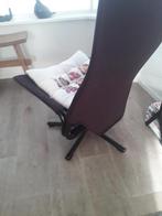 Draaifauteuil  Deens disign Kebe, Ophalen, Zo goed als nieuw, 75 tot 100 cm, 50 tot 75 cm