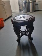 Houten bijzettafel met olifantenpoten, Ophalen, Minder dan 45 cm, Minder dan 55 cm, Gebruikt