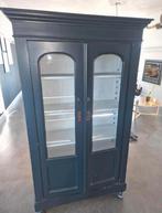 Antieke kast, Antiek en Kunst, Ophalen