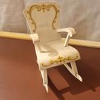 Houten schommelstoel wit met goud lundby vintage stoel, Verzamelen, Ophalen of Verzenden, Gebruikt, Poppenhuis