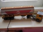 Truck met oplegger Siku Volvo f 10 turbo, Hobby en Vrije tijd, Modelauto's | Overige schalen, Ophalen of Verzenden, Gebruikt, Bus of Vrachtwagen