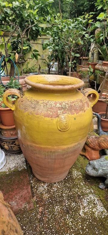 Grote terracotta tuinvaas  beschikbaar voor biedingen