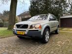 Volvo XC90 2.5 T AWD 2005 youngtimer, nette auto!!, Parkeersensor, Beige, 1928 kg, Leder en Stof