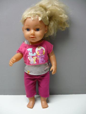 Baby Born grote zus, met blond haar  43 cm lang beschikbaar voor biedingen