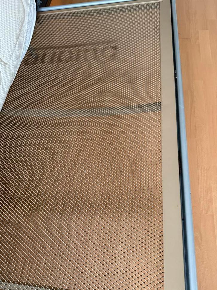 Metalen eenpersoonsbed, Huis en Inrichting, Slaapkamer | Bedden, Gebruikt, Eenpersoons, 90 cm, 200 cm, Metaal, Grijs, Ophalen