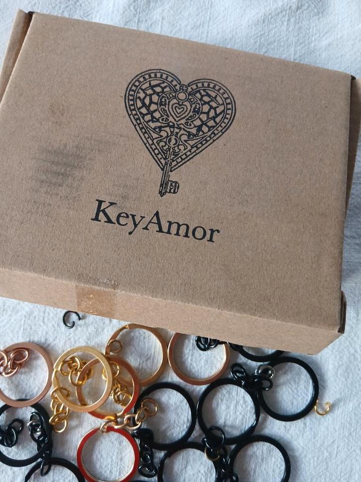 Sleutelhanger ringen, Sieraden, Tassen en Uiterlijk, Bedels, Nieuw, Overige merken, Ophalen of Verzenden
