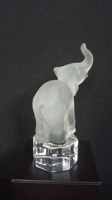 Vintage Goebel OLIFANT ~  Frosted KRISTAL ~ 13,5 cm Hoog beschikbaar voor biedingen