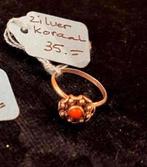 zilveren Bloedkoraal ring zeeuws knopje maat 18, Gebruikt, Ophalen of Verzenden, 17 tot 18, Met edelsteen