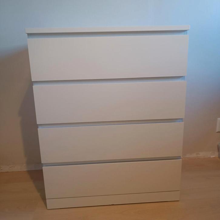 Ikea Malm ladekast wit 4 lades, Huis en Inrichting, Kasten | Ladekasten, Gebruikt, 100 tot 150 cm, 50 tot 100 cm, 25 tot 50 cm
