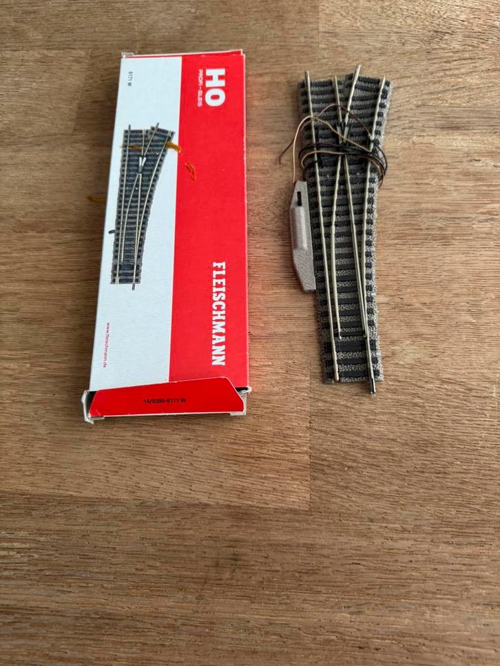 Fleischmann profirails elektrische wissel re zie tekst, Hobby en Vrije tijd, Modeltreinen | H0, Zo goed als nieuw, Rails, Gelijkstroom