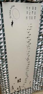 Magneetbord met maanden, cijfers en magneten, Ophalen, Zo goed als nieuw