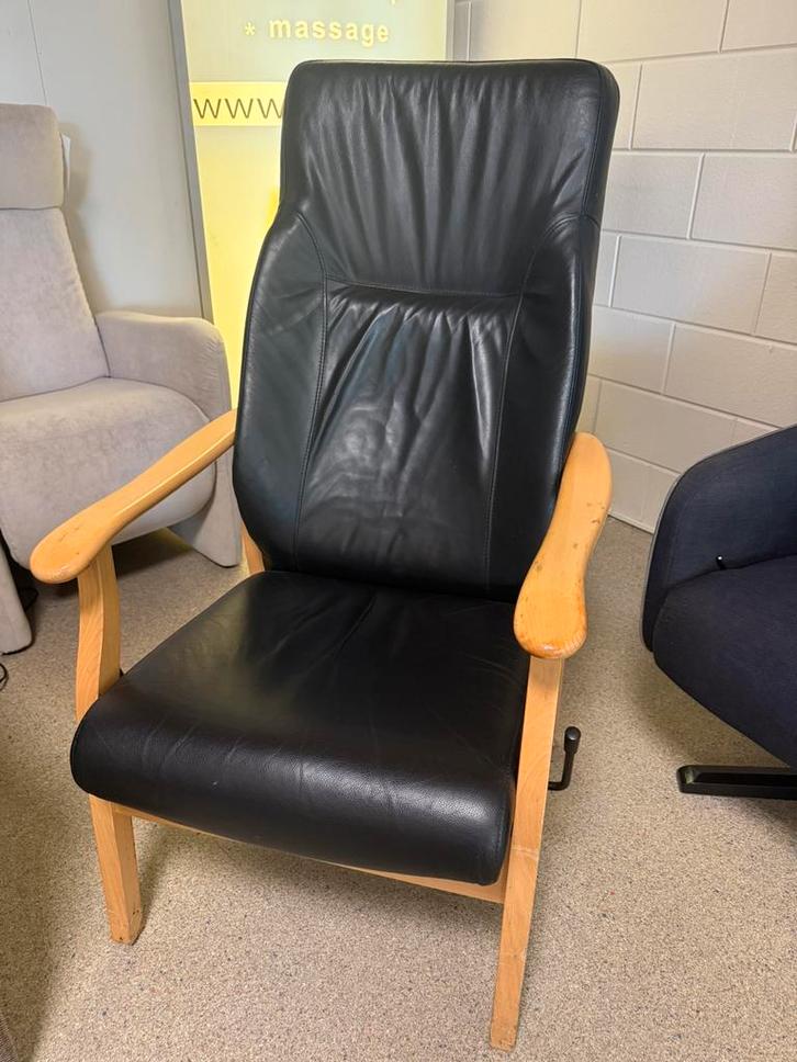 Farstrup senioren relax stoel relaxfauteuil, Huis en Inrichting, Fauteuils, Zo goed als nieuw, Leer, Verzenden