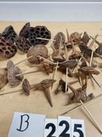 B225 kerst decoratie instekers verschillende, Ophalen of Verzenden, 'T Olde Gre-j, Info@toldegrej.nl, Endepoelstraat 20f Didam