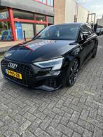 Audi A3 35 TFSI PANO 150pk S-Line 2023-GARANTIE t/m 2028, 65 €/maand, 4 cilinders, Zwart, 690 kg
