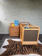 Vintage bamboe kinderbedje met nachtkastje, Kinderen en Baby's, Babywiegjes en Ledikanten, Ophalen, Gebruikt, Ledikant