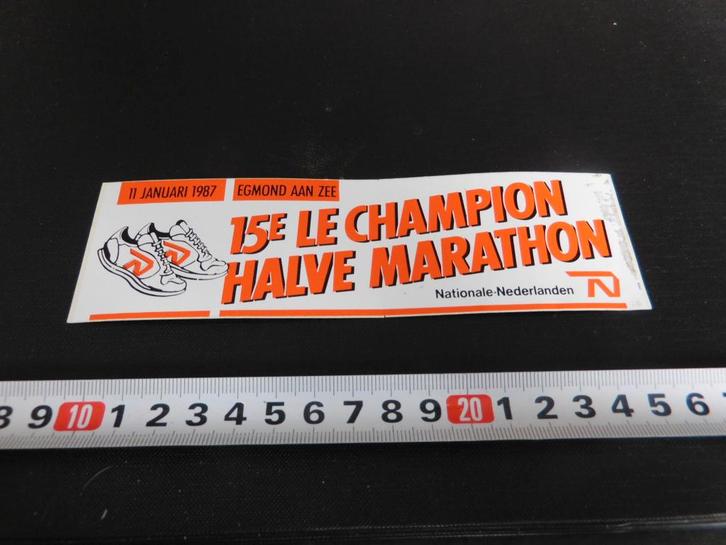 sticker Egmond aan Zee 1987 15e Le Champion Halve Marathon, Verzamelen, Stickers, Zo goed als nieuw, Ophalen