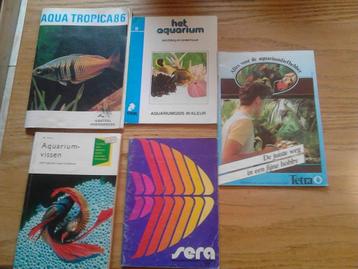 Aqua & Terra Boeken  beschikbaar voor biedingen