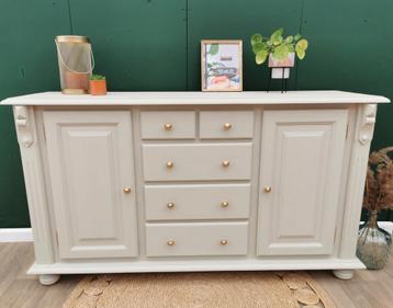 Dressoir Putty  beschikbaar voor biedingen