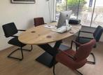 Stijlvolle eiken ovale tafel met industriële onderstel, Eikenhout, Ophalen of Verzenden, Vijf personen of meer, Ovaal