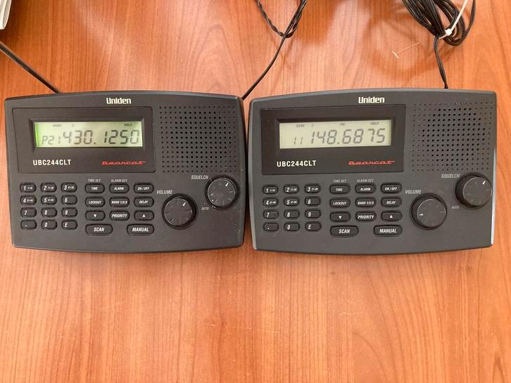 Scanner uniden UBC 244 CLT.Heb er 2 te koop.Per stuk €50., Telecommunicatie, Scanners, Zo goed als nieuw, 30 tot 200 kanalen, Ophalen