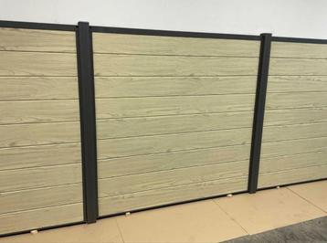 Schuttingen ALUMINIUM  hout look Complete sets  met ALU pal beschikbaar voor biedingen