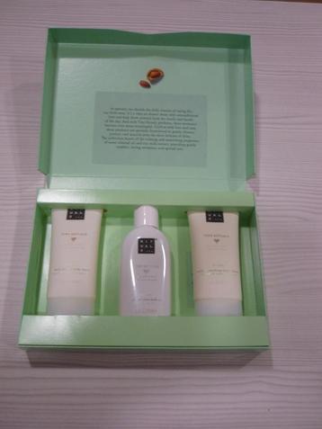 Tiny Rituals, Ritual giftset, cadeauset, baby set S beschikbaar voor biedingen