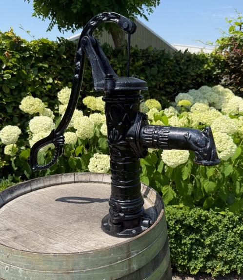 Eiken regenton met handpomp gietijzer whiskyvat wijnvat, Tuin en Terras, Regentonnen, Hout, 150 liter of meer, Ophalen