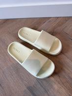 Nieuw licht geel slippers flipflops badslippers 39 40 zomer, Slippers, Homes, Geel, Nieuw