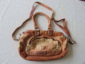 Wou - wou tas vintage bruin beschikbaar voor biedingen