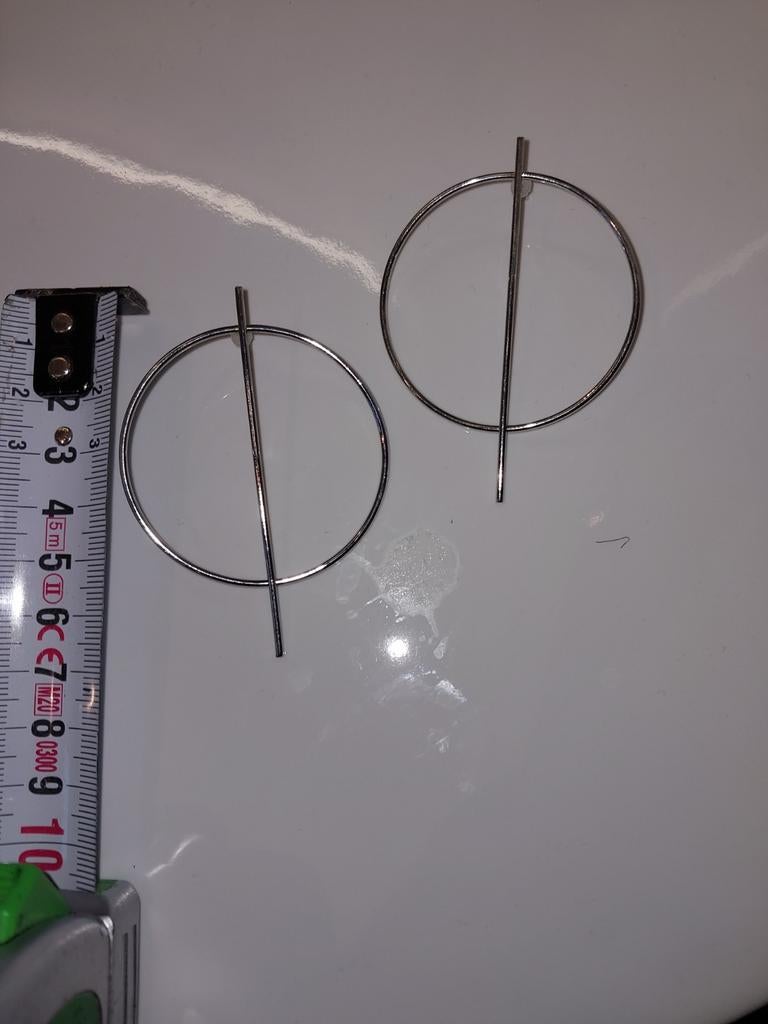 Oorbellen zilver kleur., Doe-het-zelf en Verbouw, Geisers en Boilers, Minder dan 20 liter, Ophalen of Verzenden, Boiler, Minder dan 3 jaar oud