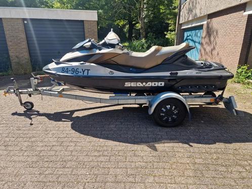 Seadoo GTX 260 met wakeboardrekjes, Watersport en Boten, Jetski's en Waterscooters, Zo goed als nieuw, 200 pk of meer, Benzine