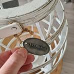 Riverdale Windlicht Hout Rotan - 42cm, Huis en Inrichting, Woonaccessoires | Kandelaars en Kaarsen, Ophalen, 25 tot 50 cm, Wit