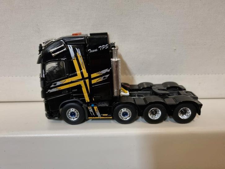 Volvo fh5 8x4 zwaar transport trekker tekno, Hobby en Vrije tijd, Modelauto's | 1:50, Zo goed als nieuw, Bus of Vrachtwagen, Tekno