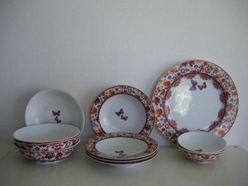 Melli Mello Isabelle servies, Huis en Inrichting, Keuken | Servies, Zo goed als nieuw, Bord(en), Overige stijlen, Ophalen of Verzenden