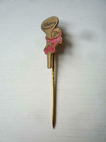 Knorr Mannetje Rood Metalen Speldje Speld Metaal beschikbaar voor biedingen