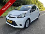 Toyota Aygo 1.0 VVT-i Access APK tot 07-04-2026, Voorwielaandrijving, Euro 5, Gebruikt, 4 stoelen