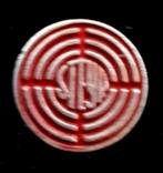 Steyr speld- rood gelakt, Verzamelen, Speldjes, Pins en Buttons, Verzenden, Nieuw, Transport, Speldje of Pin