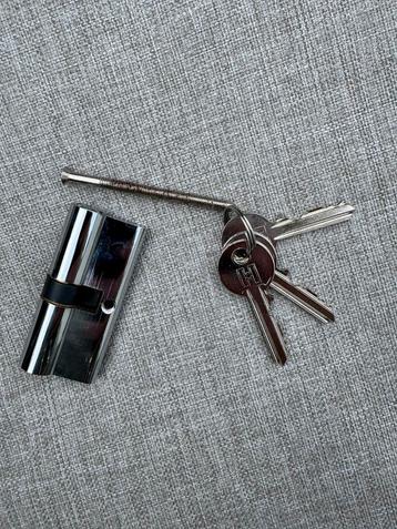 Nieuwe cilinder 35/35 met 3 sleutels - Gratis! beschikbaar voor biedingen