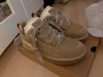Ugg Lowmel Maat 36 - Niet gedragen!, Ophalen, Nieuw, Beige, Sneakers of Gympen