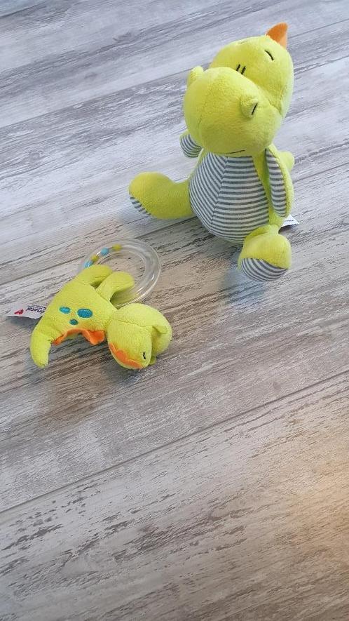 Dirk het draakje rammelaar/bijtring en muziekmobiel, Kinderen en Baby's, Kinderkamer | Inrichting en Decoratie, Zo goed als nieuw
