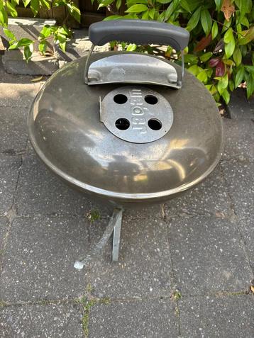 Weber BBQ klein beschikbaar voor biedingen