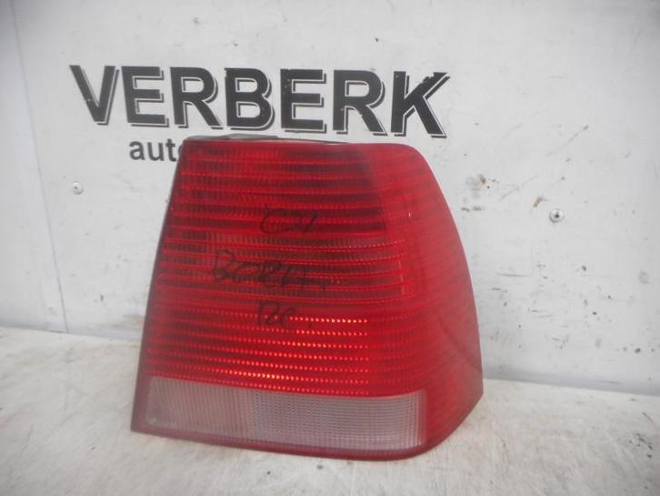 Achterlicht Rechts Volkswagen Bora (1J2) 2000 1j5945096aa, Auto-onderdelen, Verlichting, Volkswagen, Gebruikt