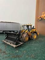 Volvo L60H AT collections 1:32 verbouwd, Ophalen of Verzenden, Zo goed als nieuw, Tractor of Landbouw, Overige merken