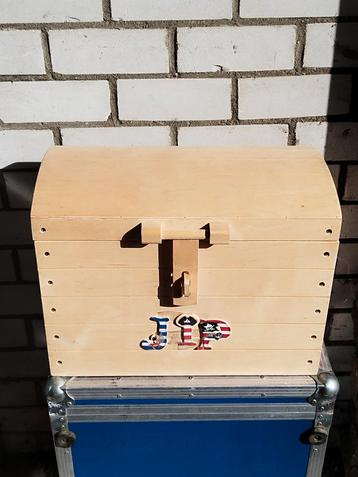 Houten Schatkist / Opbergkist beschikbaar voor biedingen