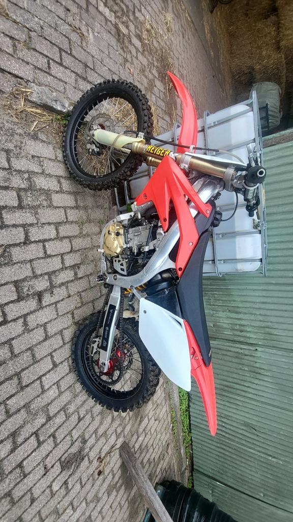 Crosmotor h0nda 450cc, Fietsen en Brommers, Brommers | Crossbrommers, Zo goed als nieuw, Overige merken, Ophalen of Verzenden