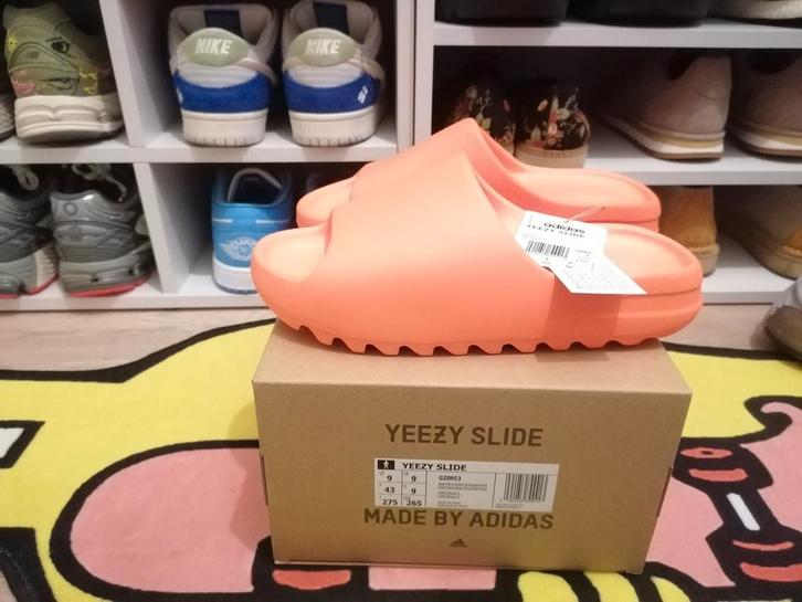 Adidas yeezy slide Enflame Orange, Kleding | Heren, Schoenen, Nieuw, Slippers, Overige kleuren, Ophalen of Verzenden