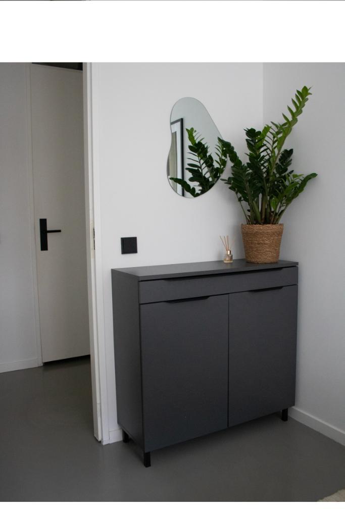 Klein dressoir (MADE), Huis en Inrichting, Kasten | Dressoirs, Zo goed als nieuw, 50 tot 100 cm, 25 tot 50 cm, Met lade(s), Met deur(en)