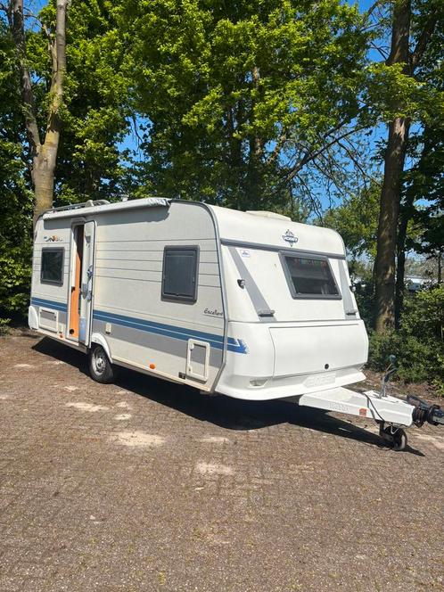 Te koop zeer nette mooie Hobby 495 UFe Excellent Erle Easy., Caravans en Kamperen, Caravans, Particulier, tot en met 4, 1000 - 1250 kg